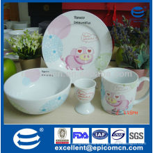 lovely pink pig design 4pcs ceramic tableware for breakfast use with plate bowl mug and egg holder